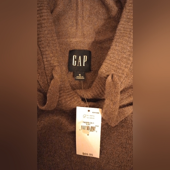 Gap CashSoft Hoodie + Gap CashSoft Rib Midi Sweater Skirt - Picture 6 of 6